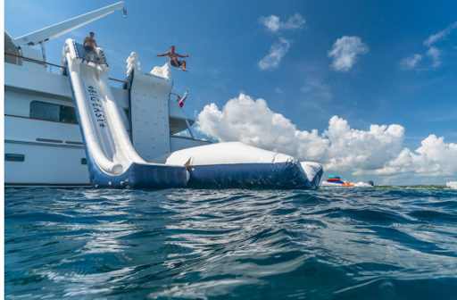 Benefits of Inflatable Toys for Yachts