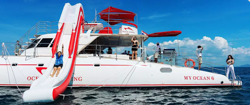 Inflatable Yacht Toys Everything You Need To Know Relaxing and Static Options