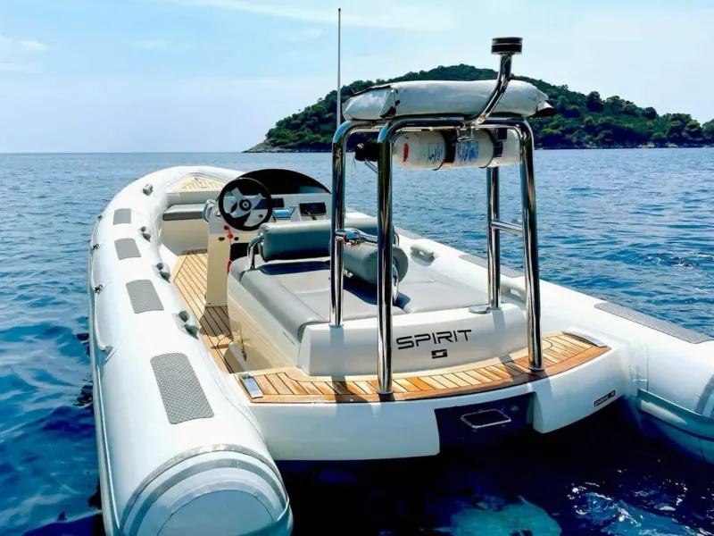 The Ultimate Guide to Yacht Tenders in 2025