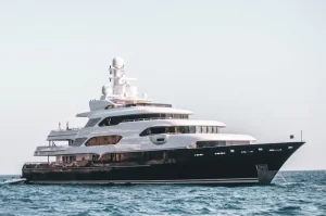 Yacht crew services specialist based in the Cayman Islands